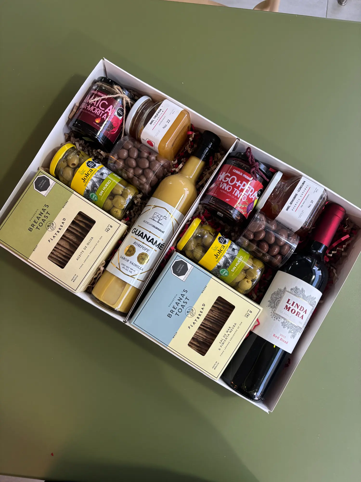 Presentación de un regalo gourmet personalizado